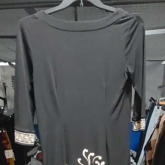 Black dress with white trim from LOFT size Small - in excellent used condition - Picture 4 of 5